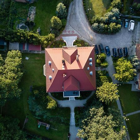 Palac Pozorty Badki Экстерьер фото