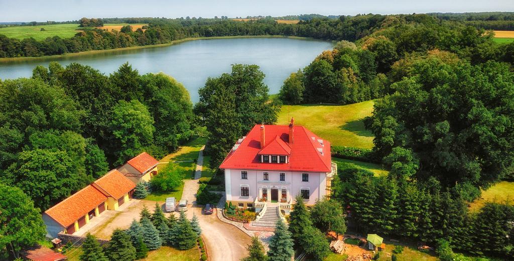 Palac Pozorty Badki Экстерьер фото